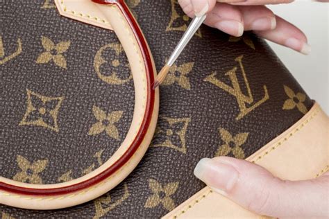 louis vuitton cleaning service|louis vuitton zipper repair.